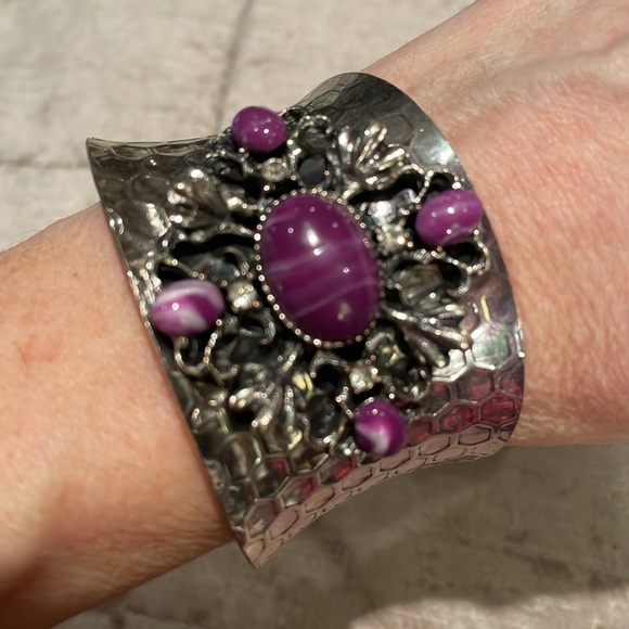 Silver Honeycomb Cuff 6-9” - Picture 7 of 8